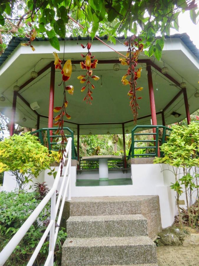 All Care Bed And Breakfast Tagaytay City Eksteriør bilde
